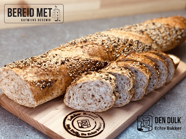 (*) Bruin stokbrood