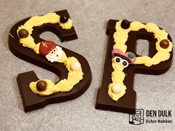 Luxe pure chocolade letter